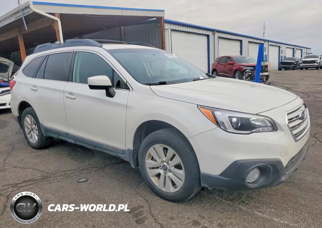 2015 Subaru Outback 2.5I Premium VIN:4S4BSBEC2F3310378 - 4