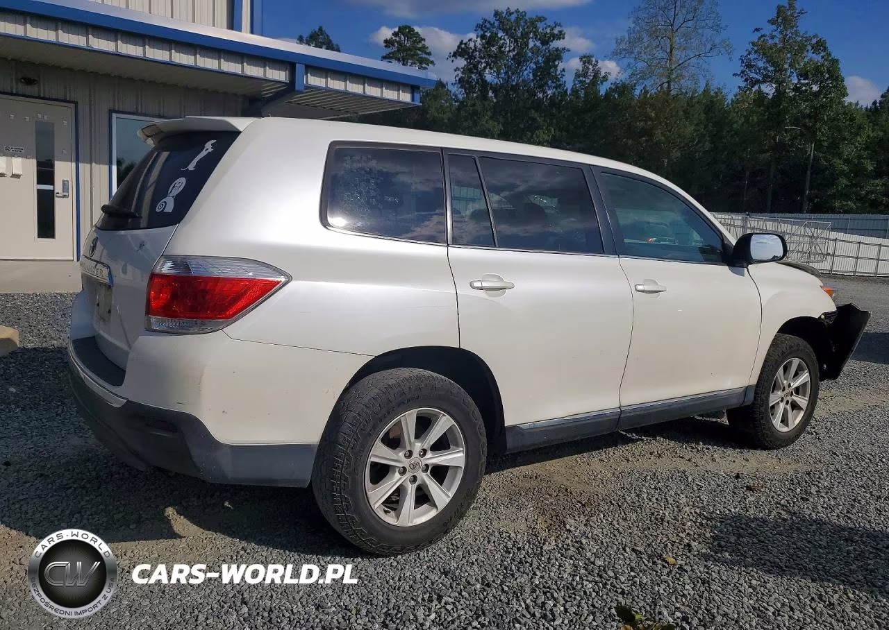 2013 Toyota Highlander Base VIN:5TDZK3EH6DS102245 - 3