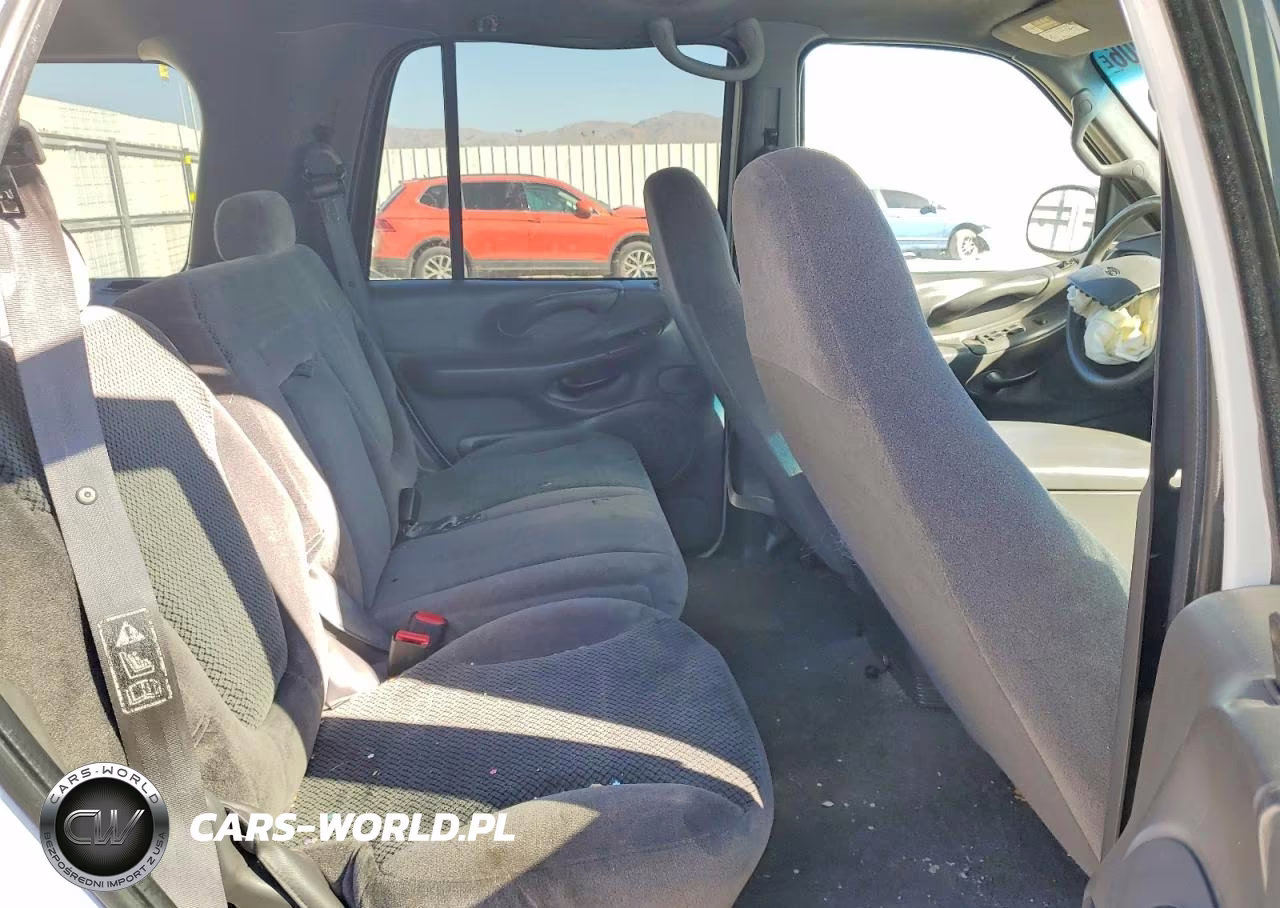2002 Ford Expedition Xlt VIN:1FMPU16L32LA53895 - 11