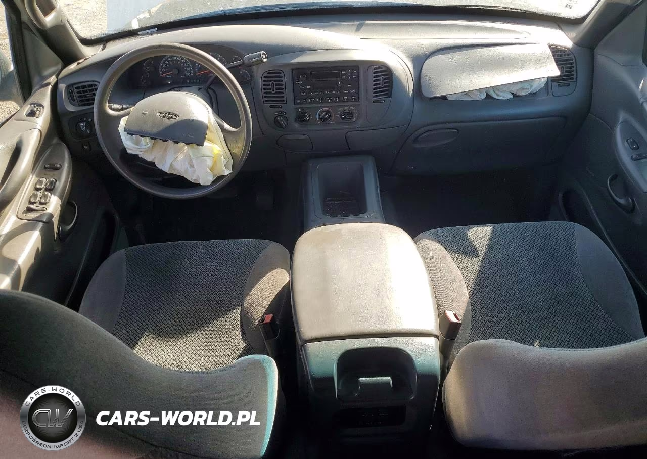 2002 Ford Expedition Xlt VIN:1FMPU16L32LA53895 - 8