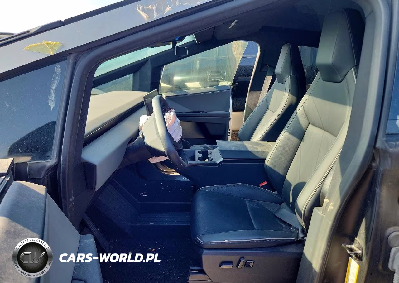 2026 Tesla Cybertruck VIN:7G2CEHED6TA083149 - 7