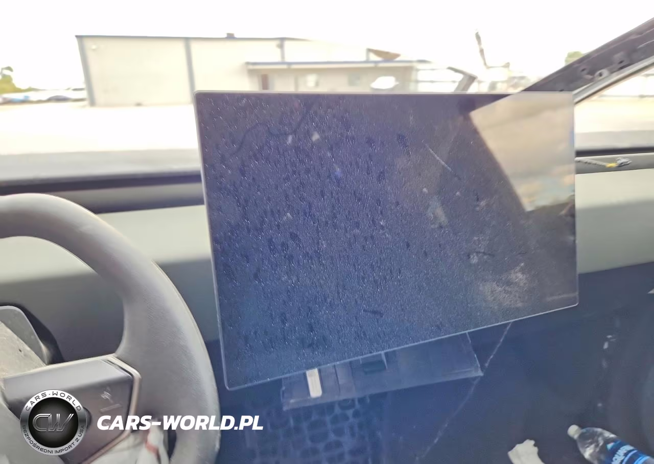 2026 Tesla Cybertruck VIN:7G2CEHED0TA088153 - 9