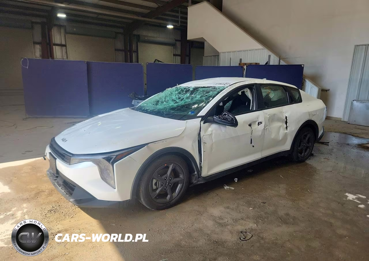 2026 Kia K4 Lxs