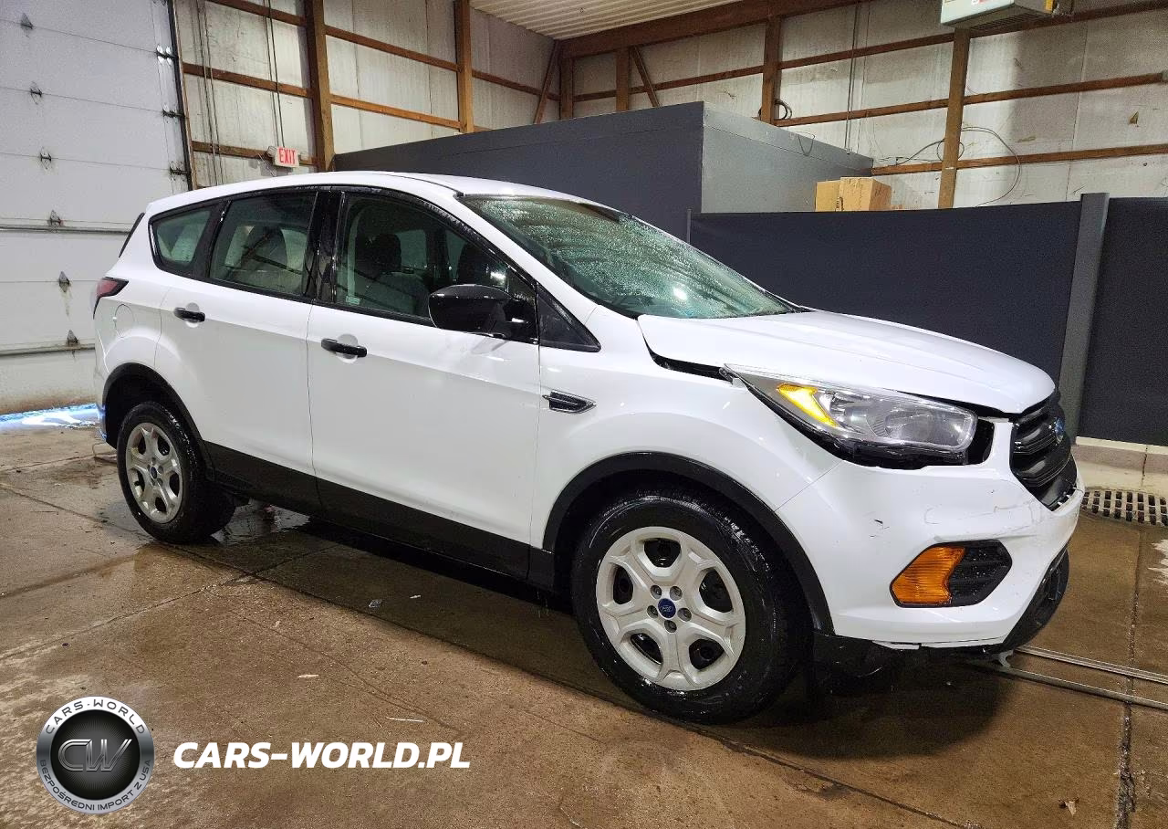 2017 Ford Escape S VIN:1FMCU0F74HUF04346 - 4