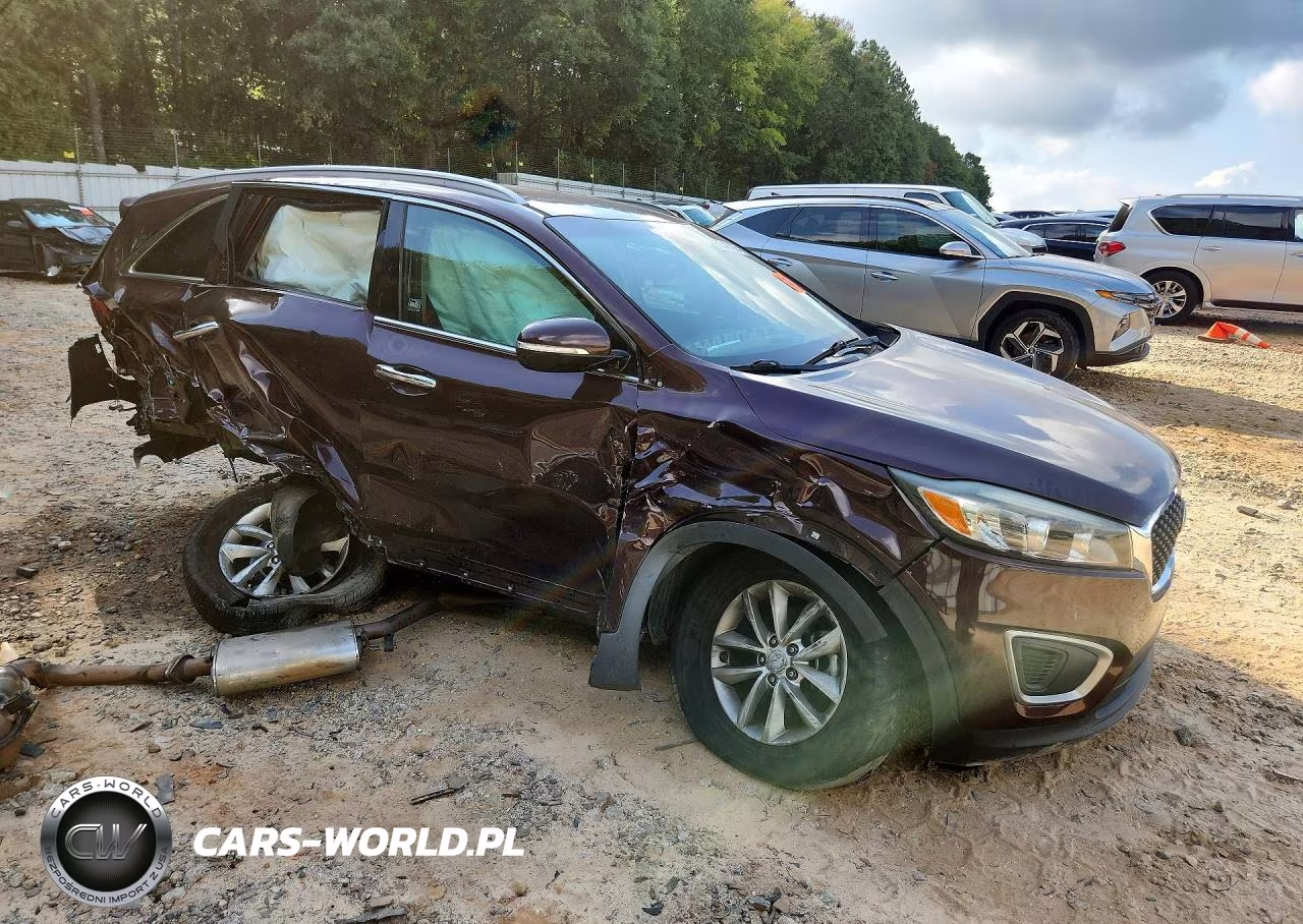 2016 Kia Sorento Lx VIN:5XYPG4A37GG063627 - 4