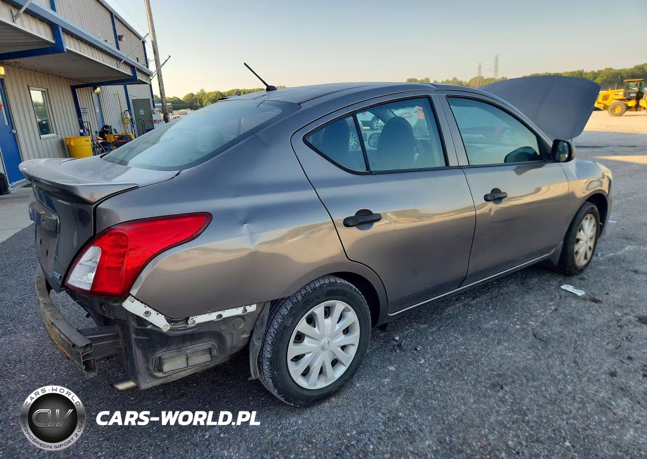 2015 Nissan Versa 1.6 S Plus VIN:3N1CN7AP5FL960349 - 3