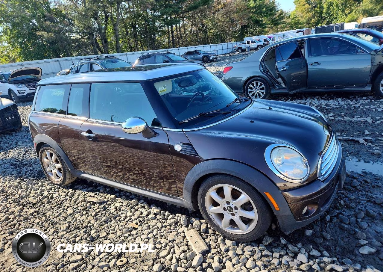 2008 Mini Cooper Clubman VIN:WMWML33548TN68180 - 4