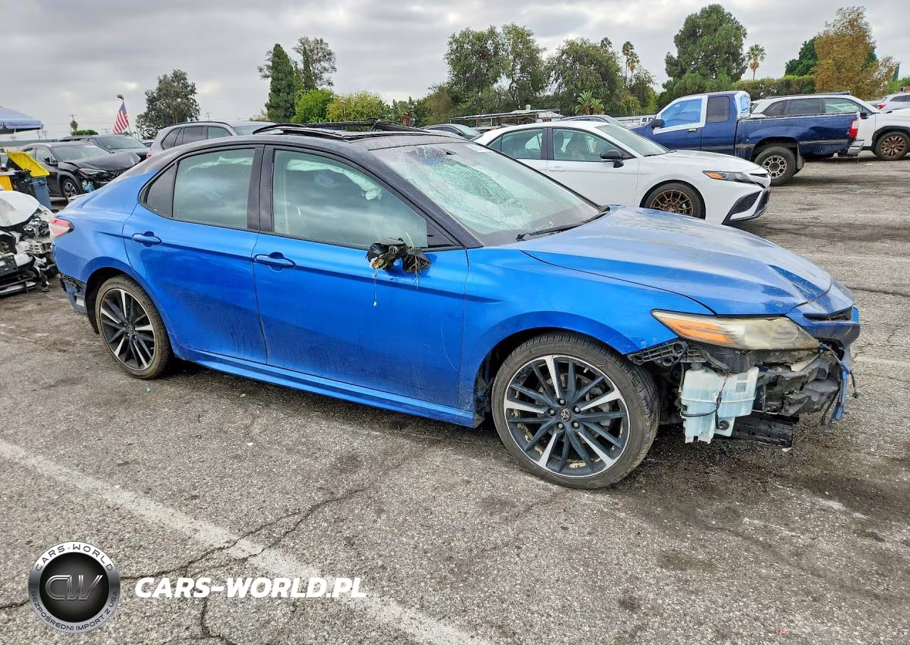 2018 Toyota Camry Xse V6 VIN:4T1BZ1HK3JU002681 - 4