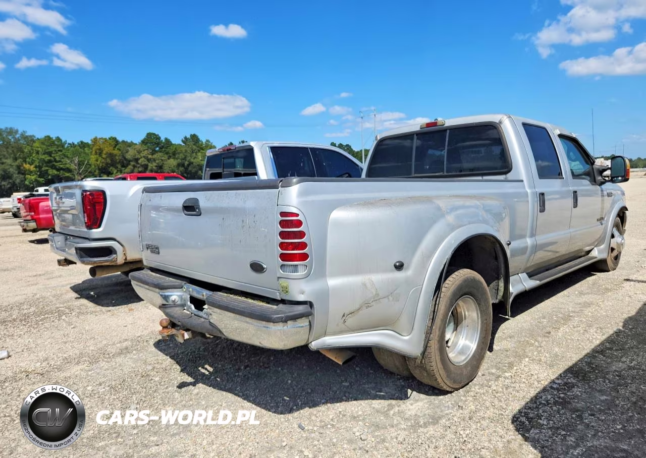 2000 Ford F350 Super Duty VIN:1FTWW32F7YEC23873 - 3
