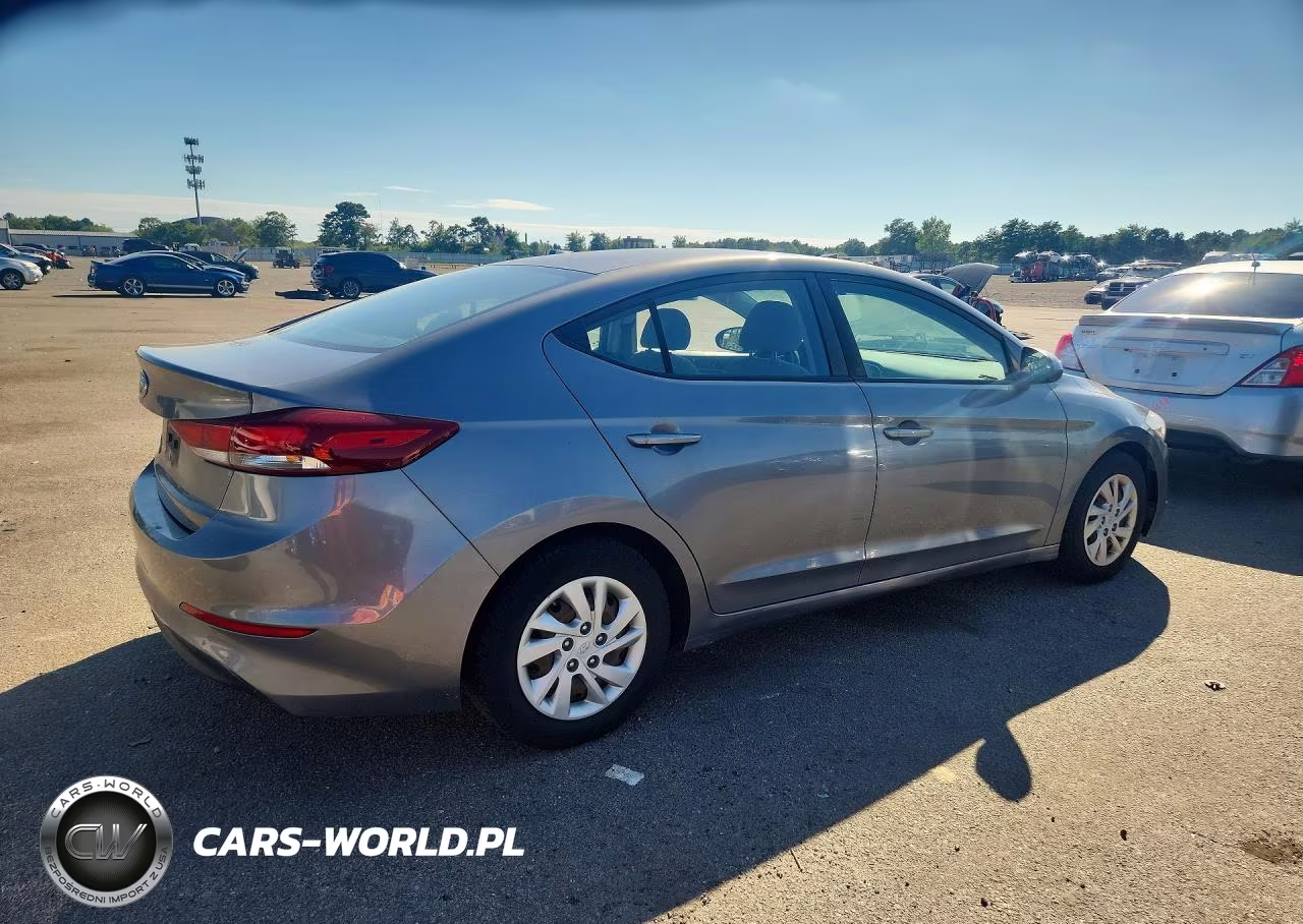 2018 Hyundai Elantra Se VIN:5NPD74LF3JH279047 - 3