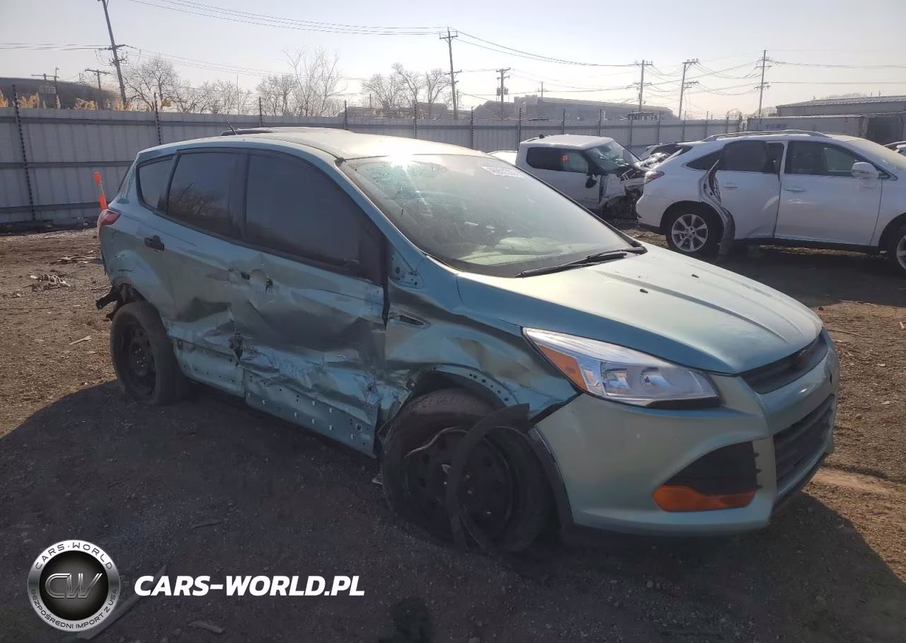 2013 Ford Escape S VIN:1FMCU0F73DUC99306 - 4