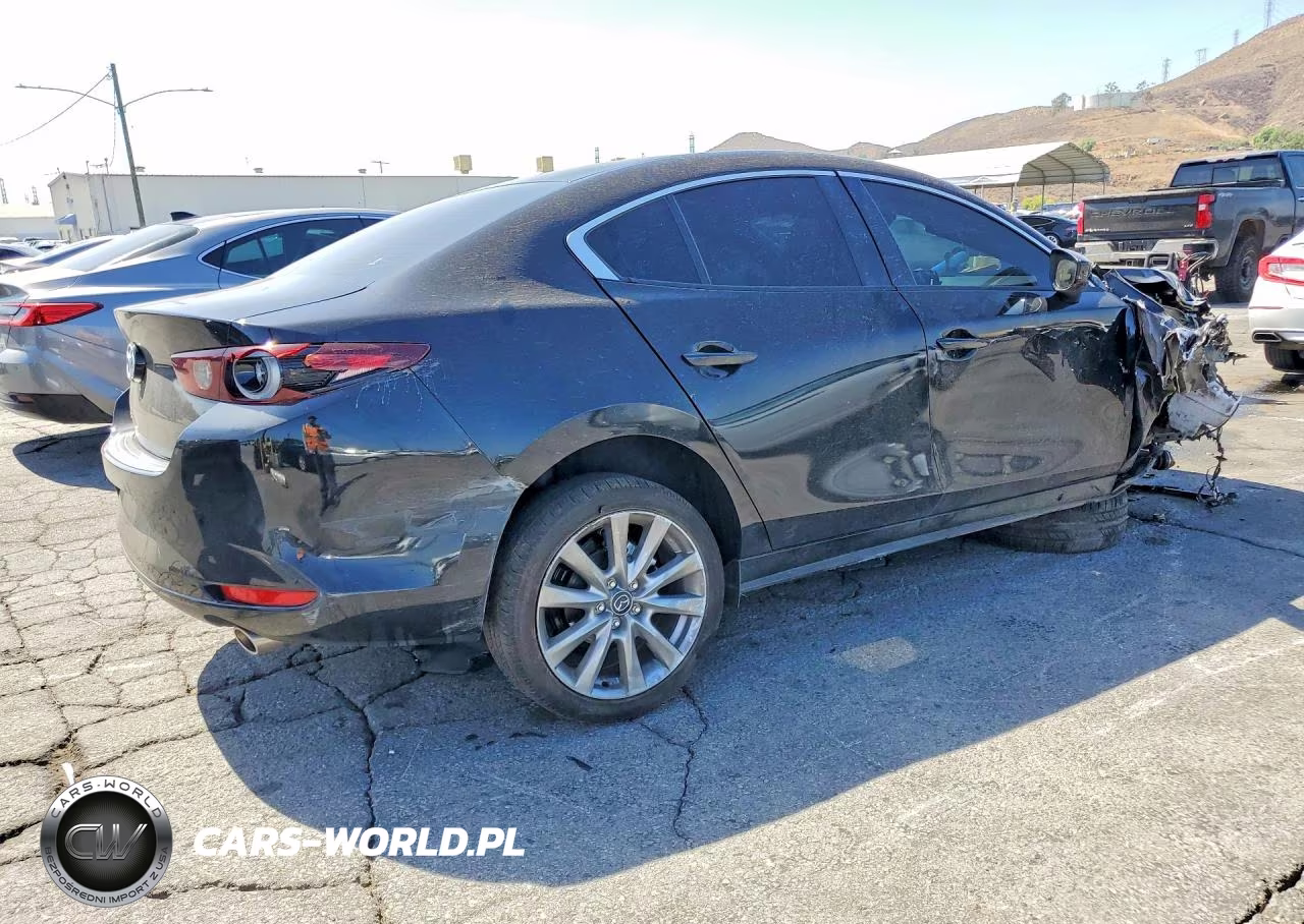 2026 Mazda 3 Preferred VIN:JM1BPACL6T1861374 - 3