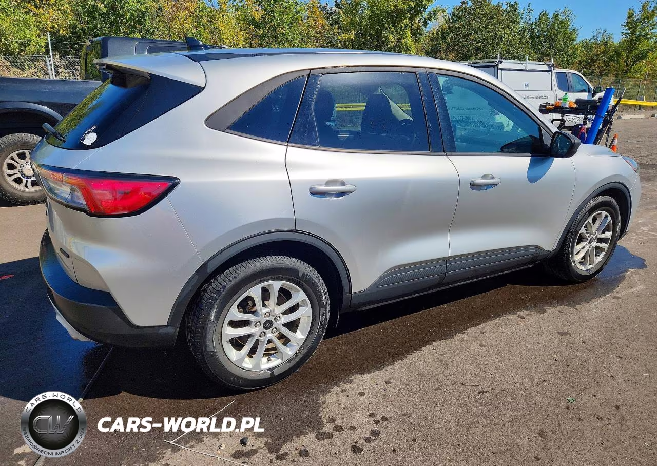 2020 Ford Escape Se VIN:1FMCU0G60LUA29664 - 3