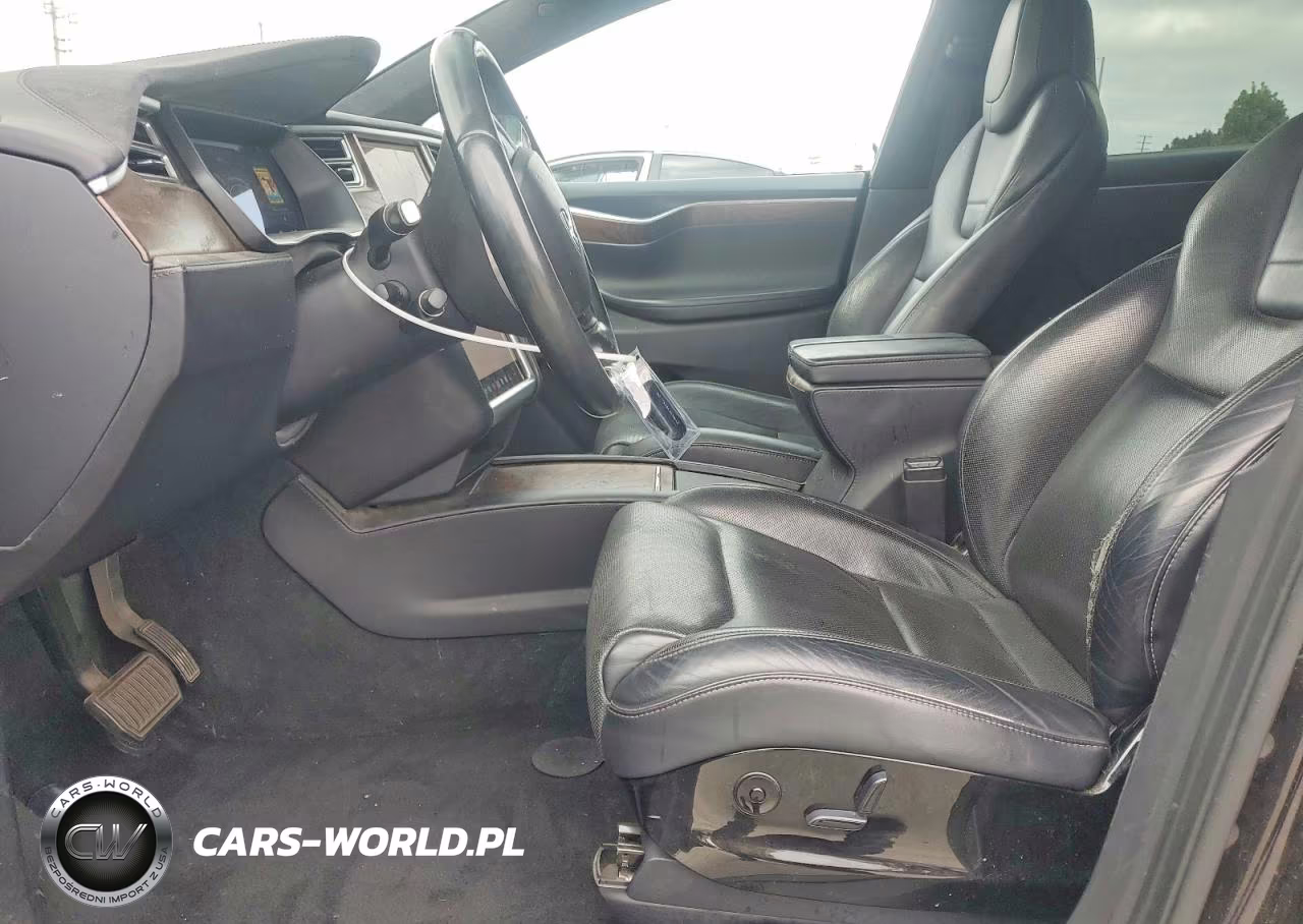 2016 Tesla Model X VIN:5YJXCBE20GF008087 - 7