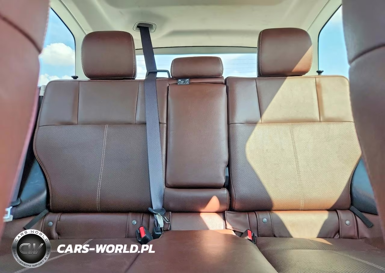2018 Subaru Forester 2.5I Touring VIN:JF2SJAWC4JH428509 - 10