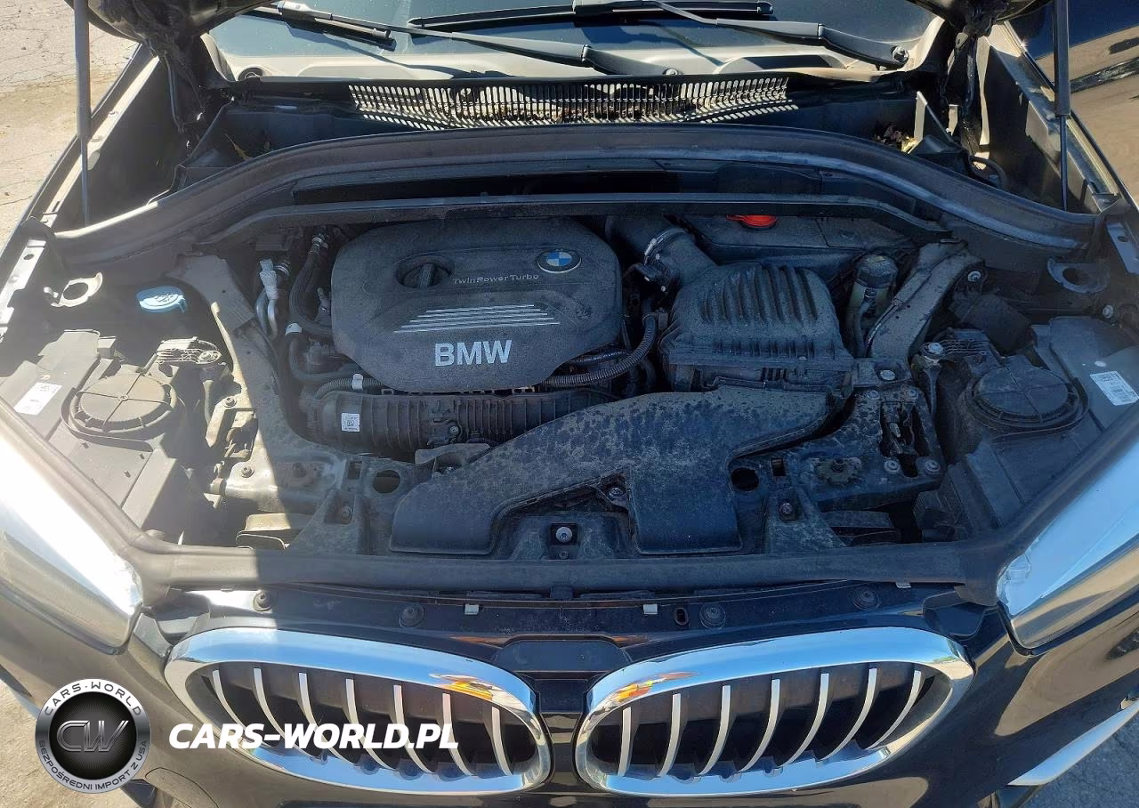 2018 BMW X1 xDrive28I VIN:WBXHT3C37J5L33322 - 12