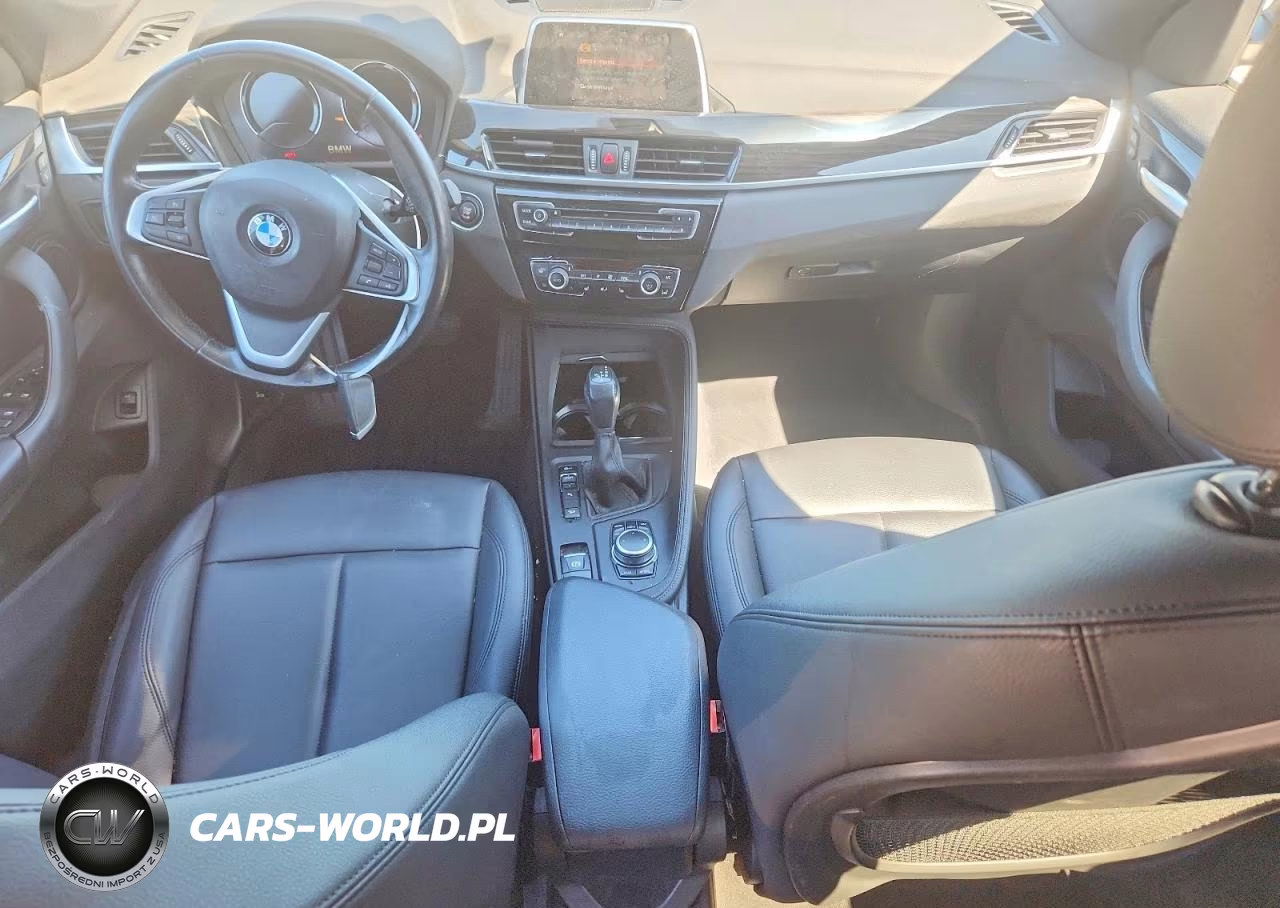 2018 BMW X1 xDrive28I VIN:WBXHT3C37J5L33322 - 8