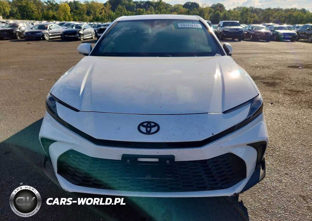 2026 Toyota Camry Se VIN:4T1DBADK0TU047809 - 5