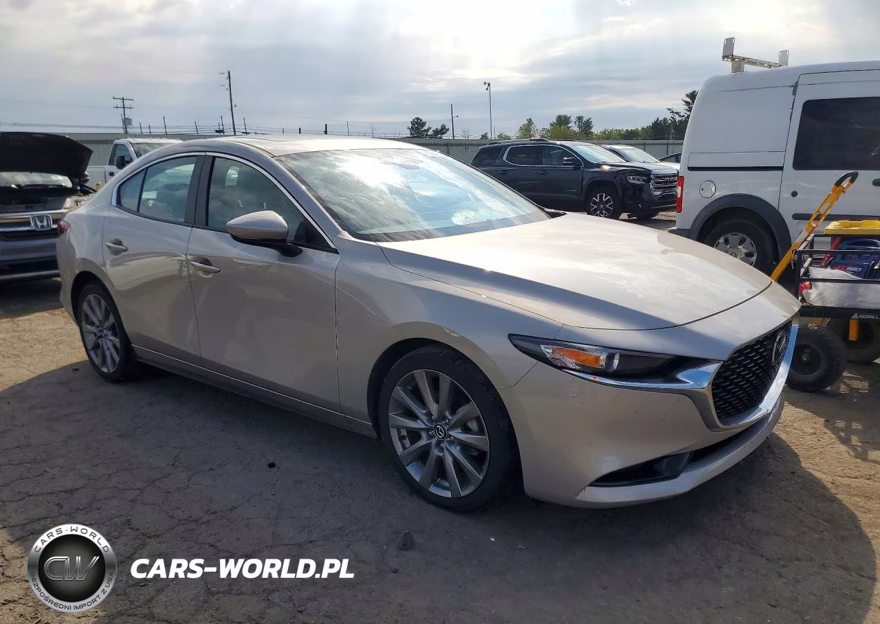 2022 Mazda 3 Preferred VIN:3MZBPACL0NM314670 - 4