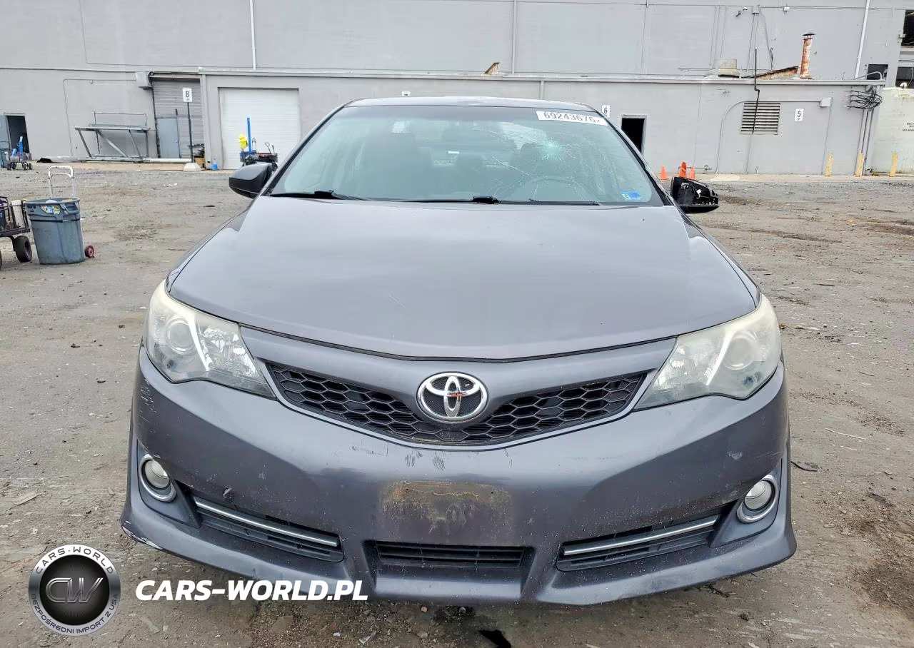 2014 Toyota Camry Se VIN:4T1BF1FK9EU424052 - 5