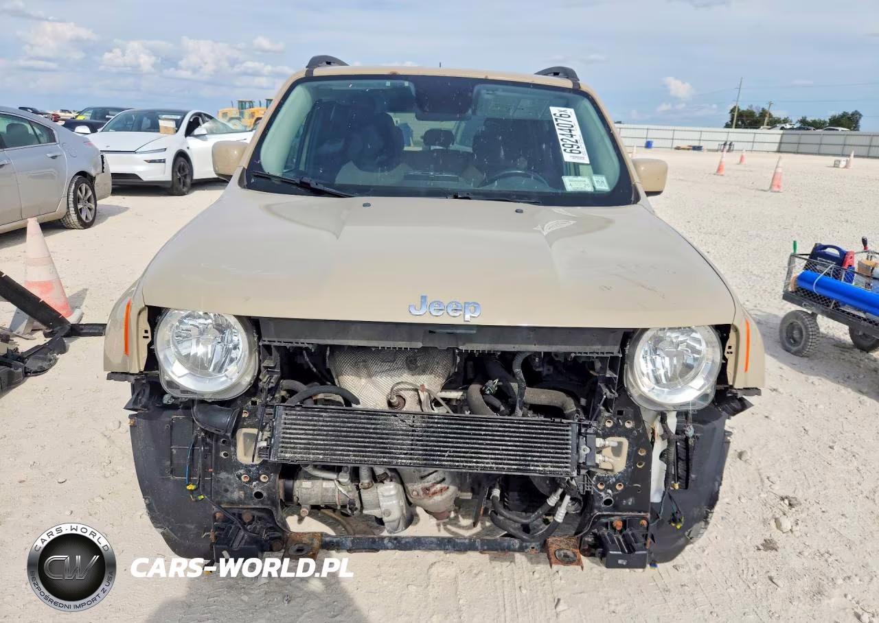 2015 Jeep Renegade Latitude VIN:ZACCJBBT8FPB84863 - 5