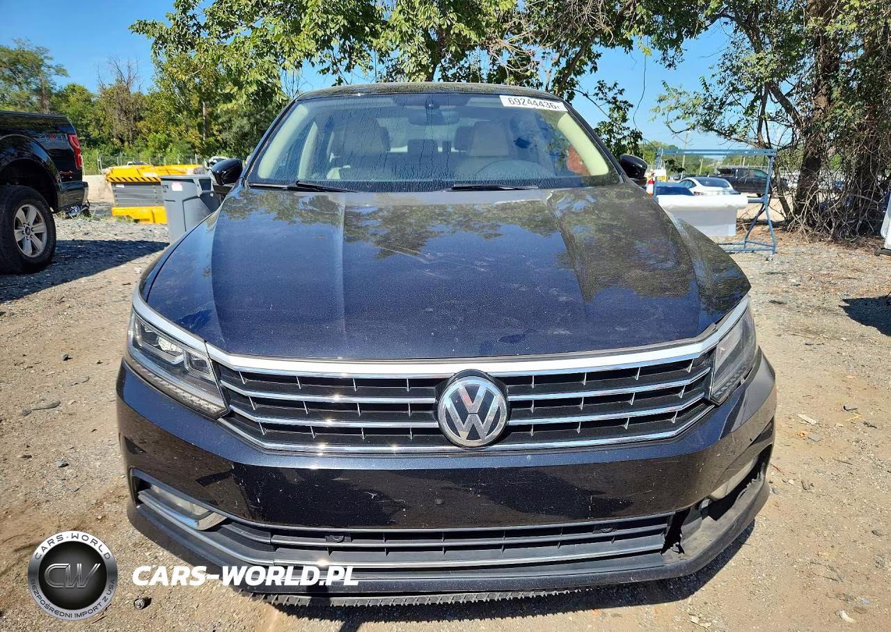 2018 Volkswagen Passat Se VIN:1VWBA7A36JC007605 - 5