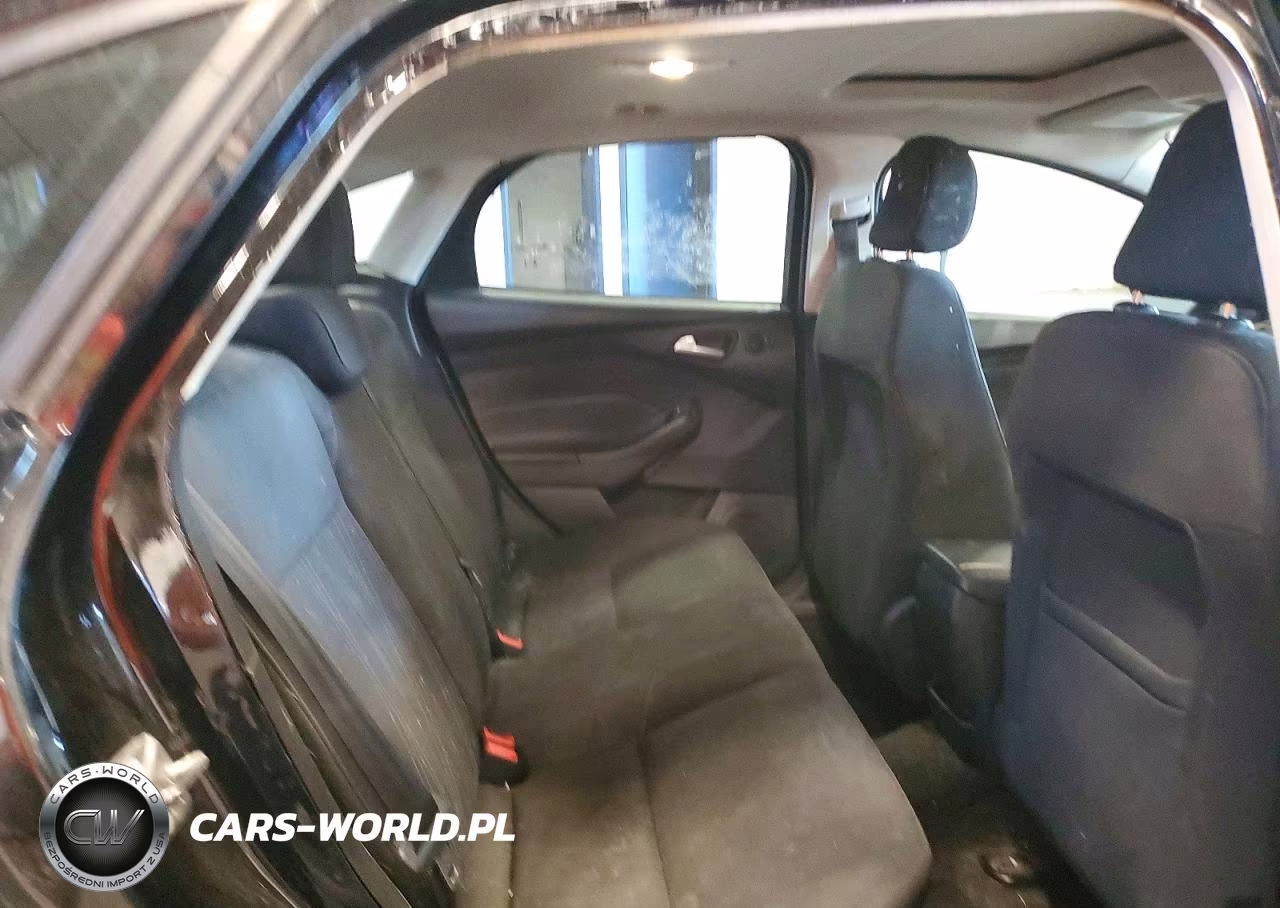 2018 Ford Focus Sel VIN:1FADP3H22JL259762 - 10