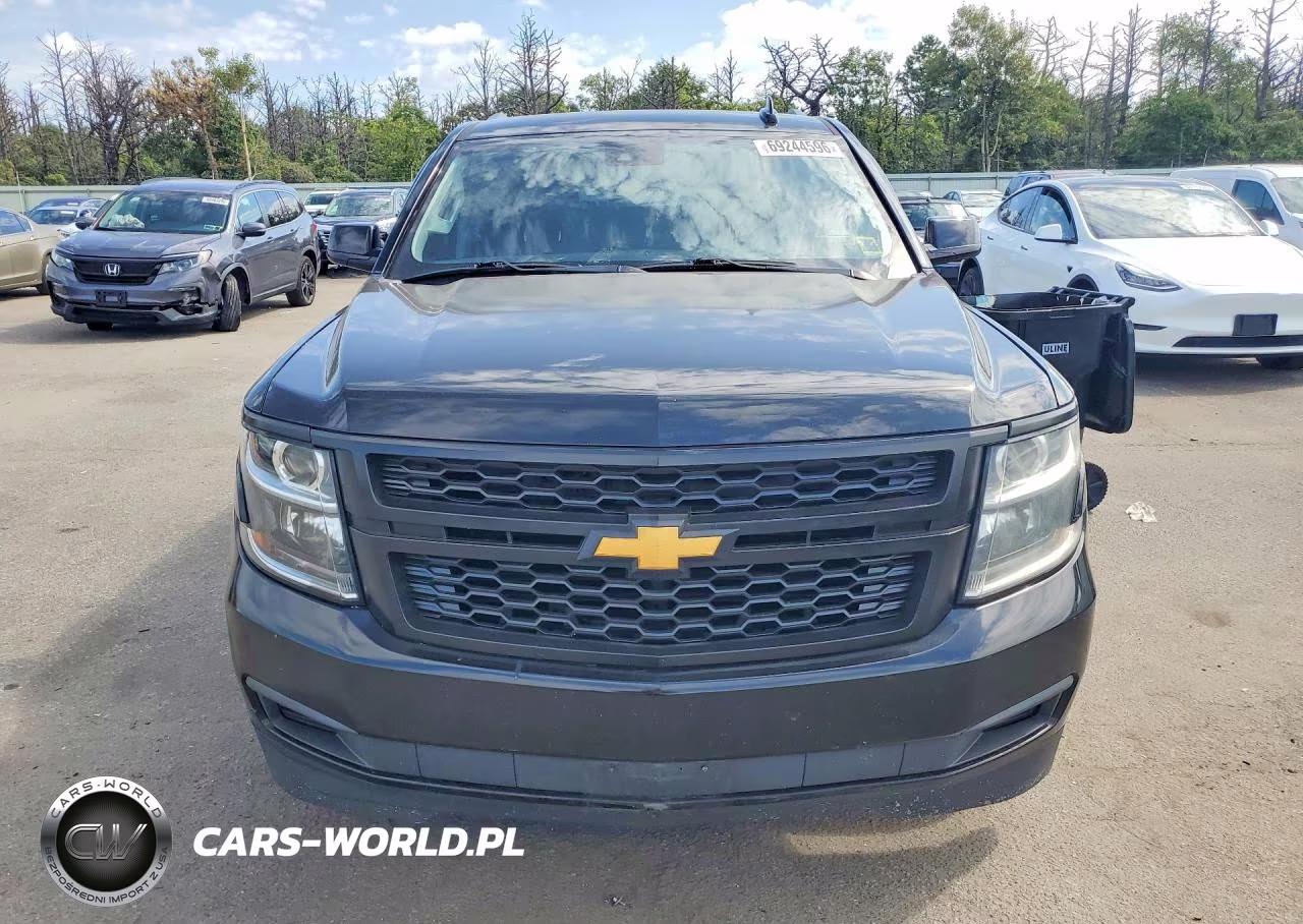 2018 Chevrolet Suburban K1500 Lt VIN:1GNSKHKC5JR112323 - 5