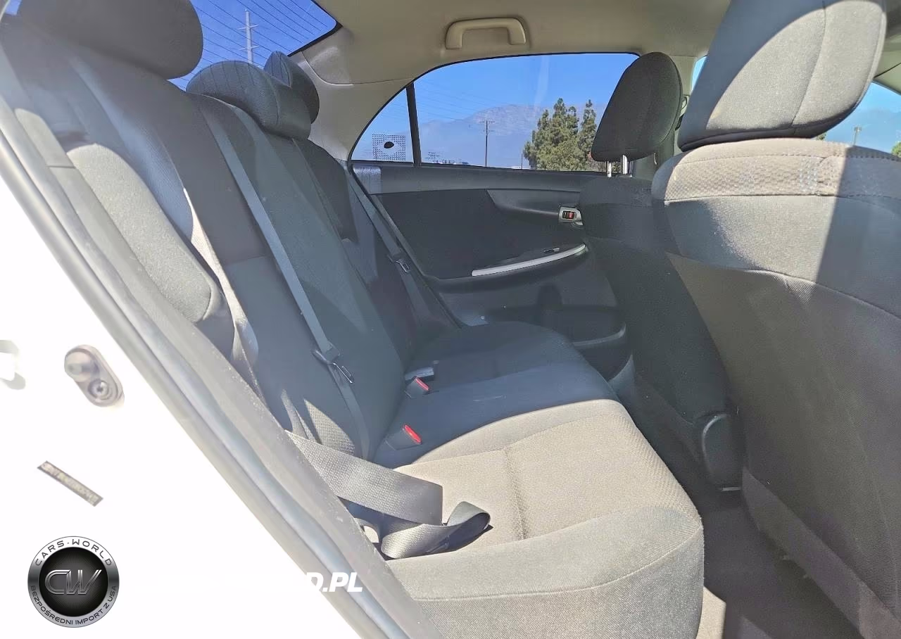 2011 Toyota Corolla S VIN:2T1BU4EE0BC674411 - 10