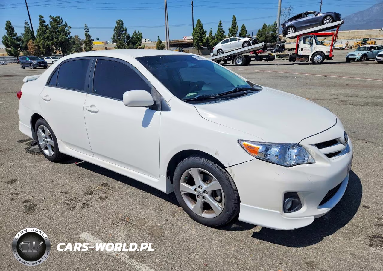 2011 Toyota Corolla S VIN:2T1BU4EE0BC674411 - 4