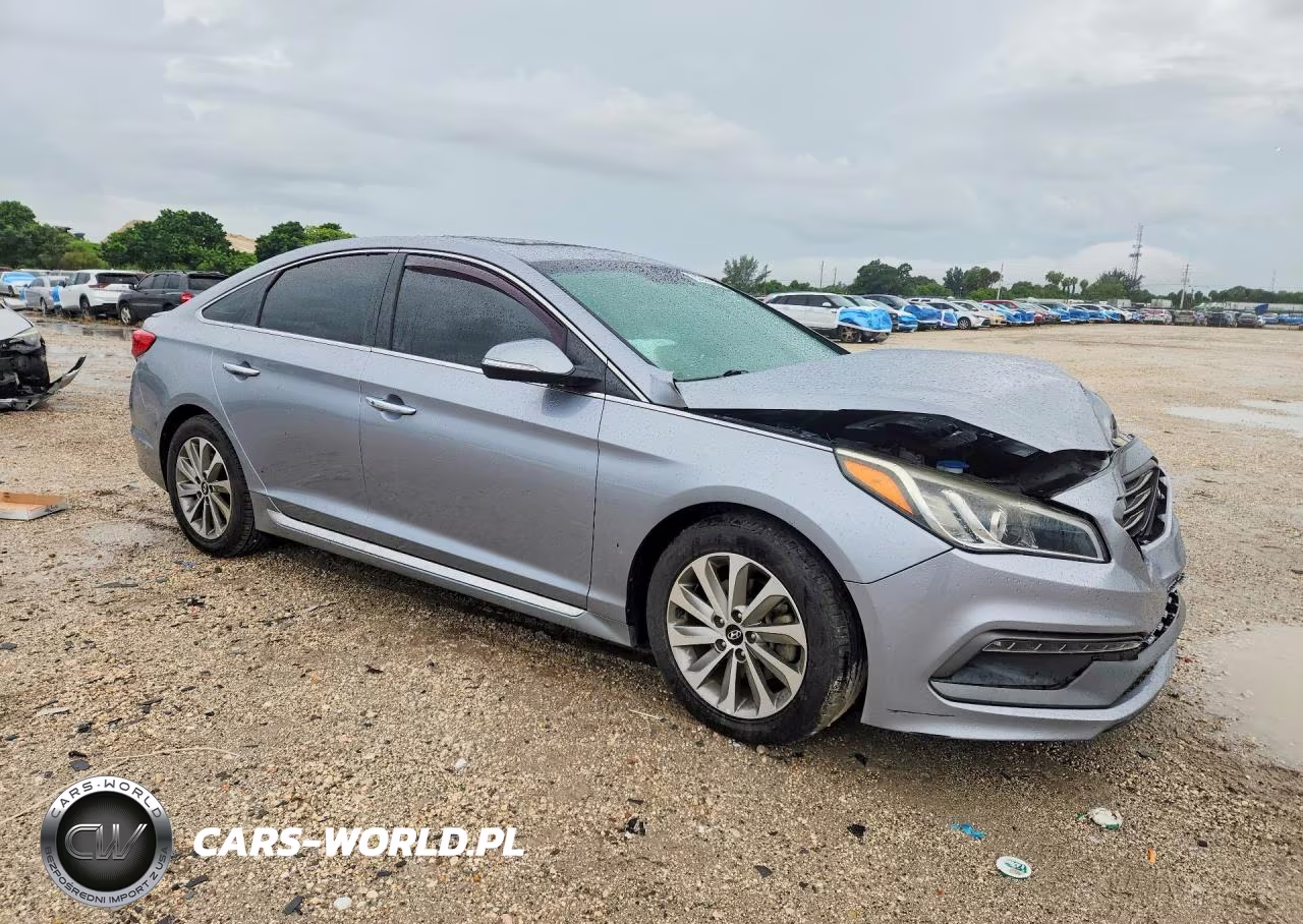 2017 Hyundai Sonata Sport VIN:5NPE34AF8HH582841 - 4
