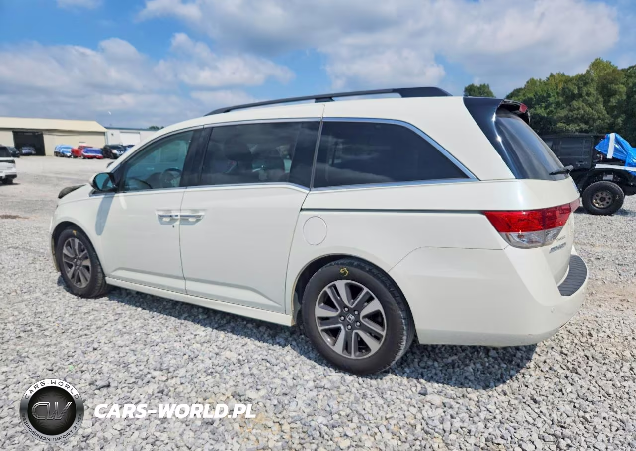 2015 Honda Odyssey Touring VIN:5FNRL5H96FB026384 - 2