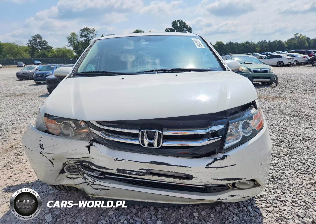 2015 Honda Odyssey Touring VIN:5FNRL5H96FB026384 - 5