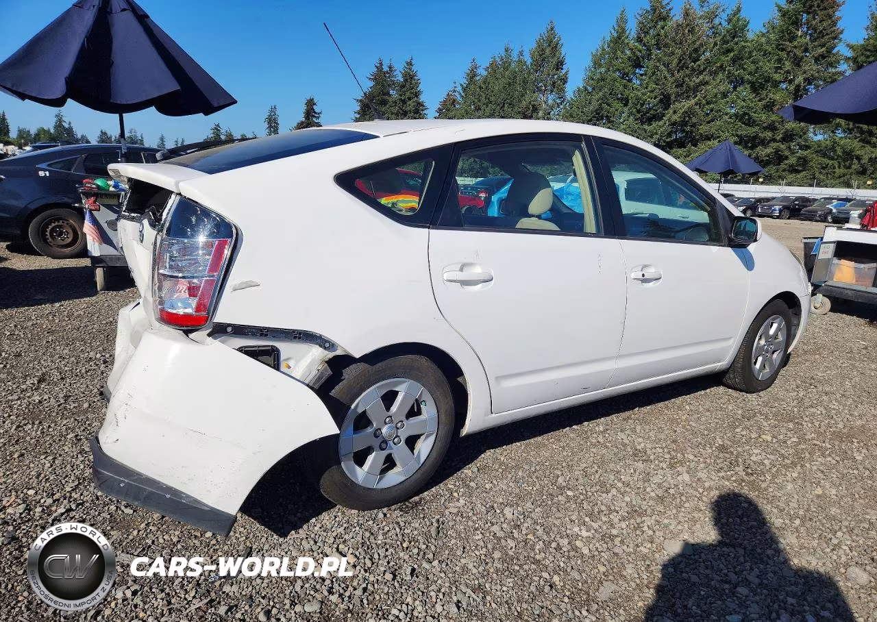 2005 Toyota Prius Base VIN:JTDKB20UX53027035 - 3
