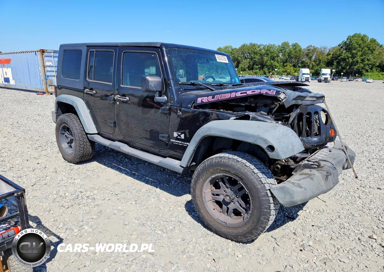 2008 Jeep Wrangler Unlimited X VIN:1J4GA39168L577645 - 4