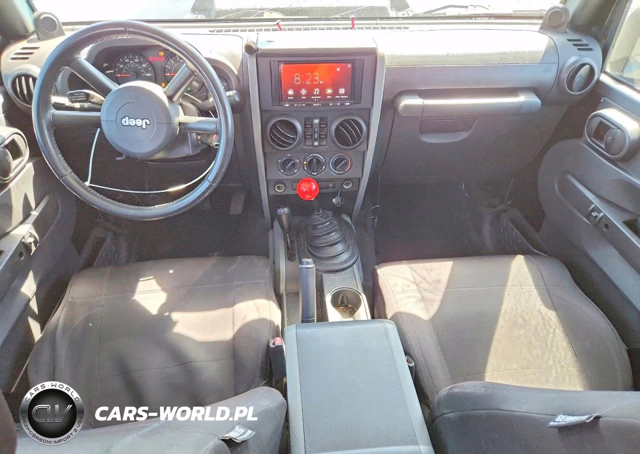 2008 Jeep Wrangler Unlimited X VIN:1J4GA39168L577645 - 8