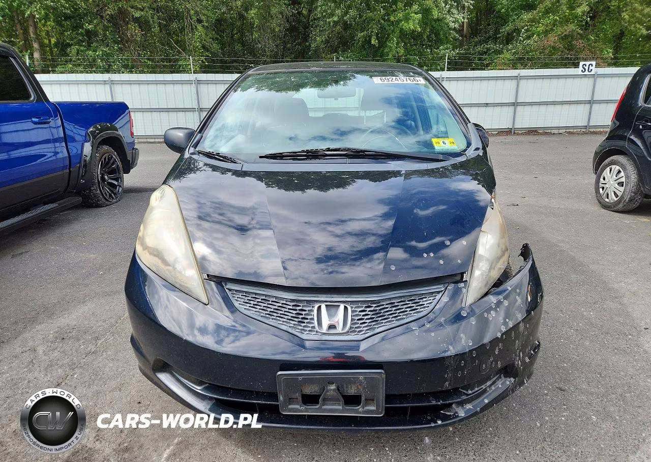 2013 Honda Fit VIN:JHMGE8H39DC080088 - 5