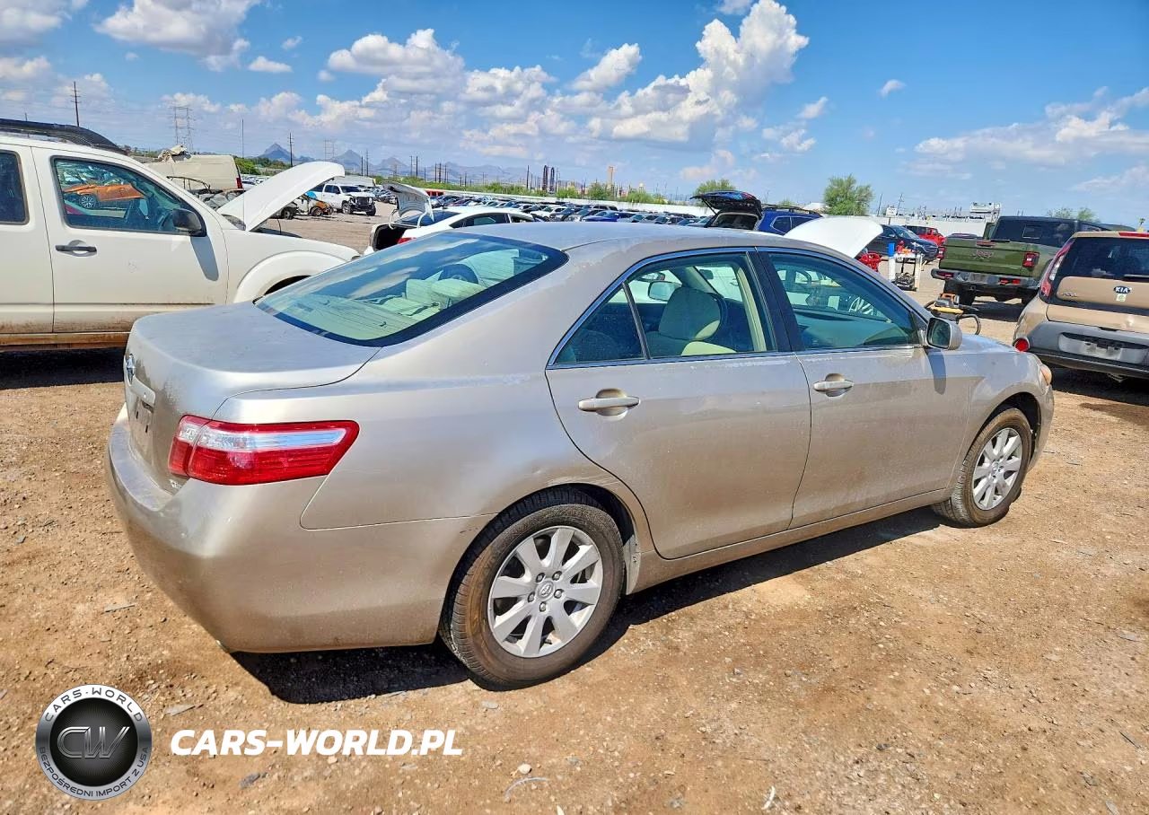 2007 Toyota Camry Xle VIN:JTNBE46K273026775 - 3