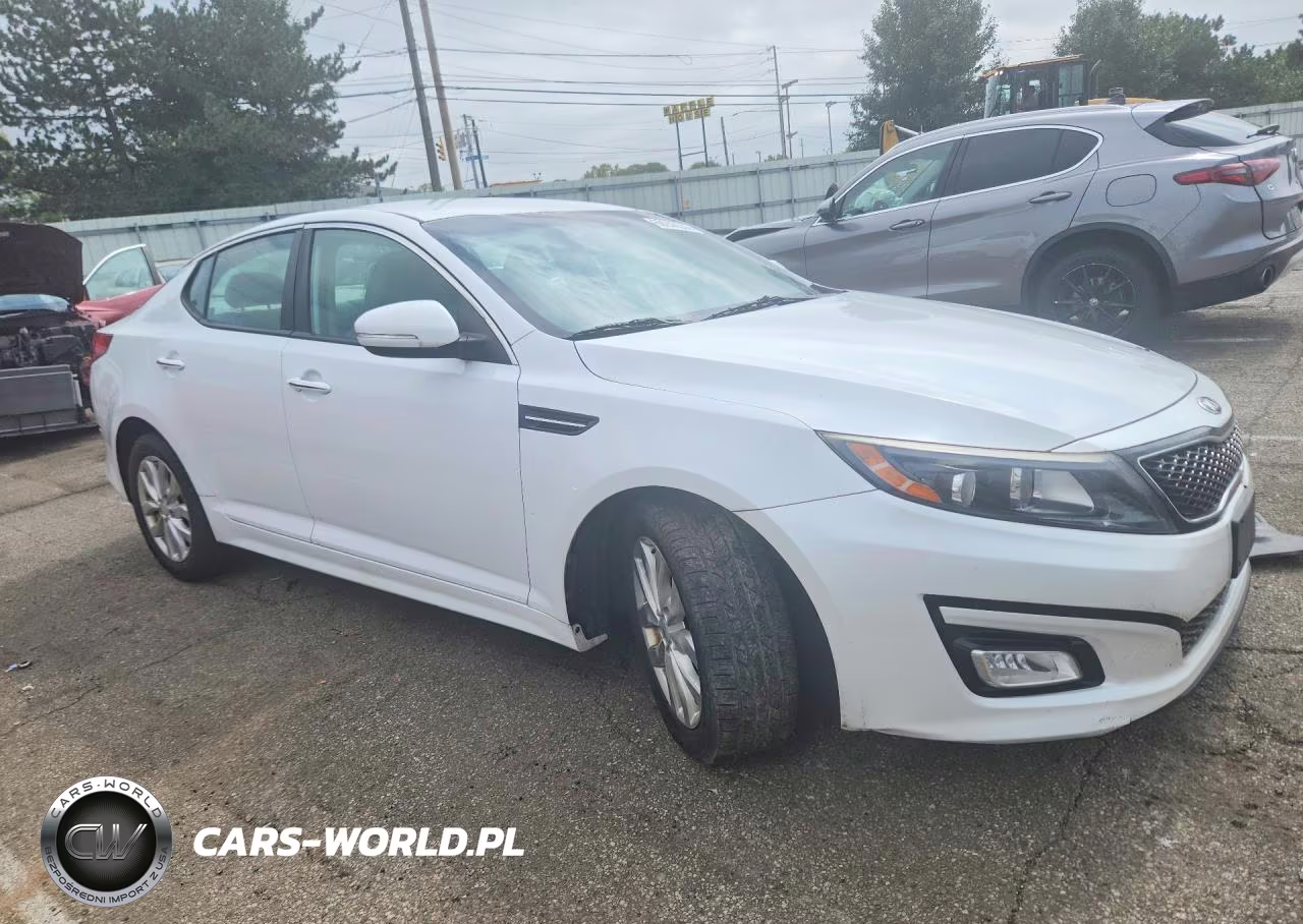 2015 Kia Optima Lx VIN:5XXGM4A77FG471544 - 4