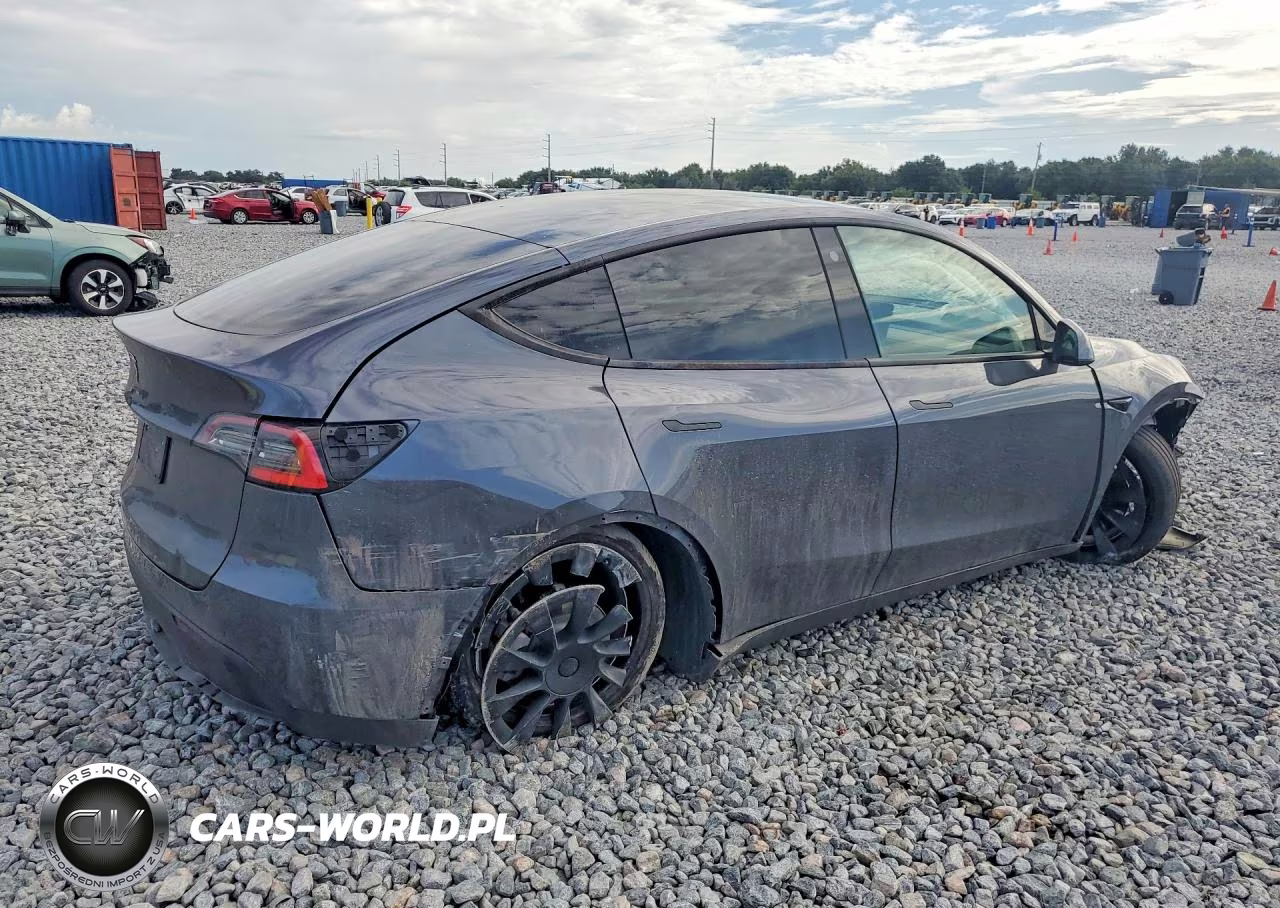 2021 Tesla Model Y VIN:5YJYGDEDXMF112846 - 3