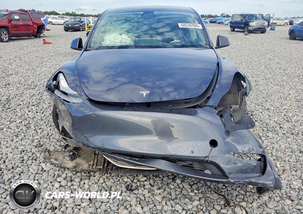 2021 Tesla Model Y VIN:5YJYGDEDXMF112846 - 5
