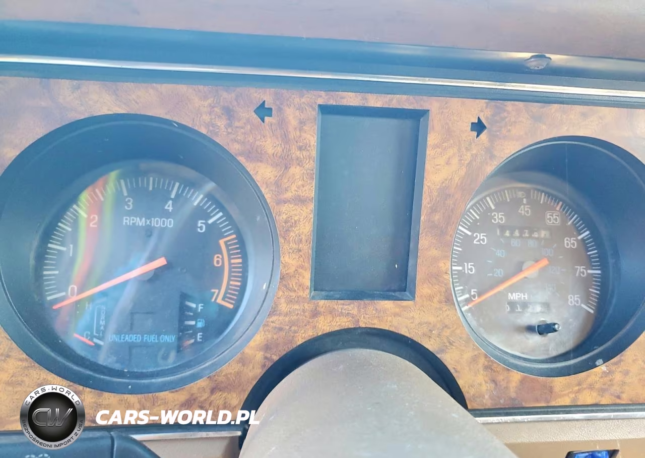 1988 Ford Bronco Ii VIN:1FMCU14T3JUC83043 - 9