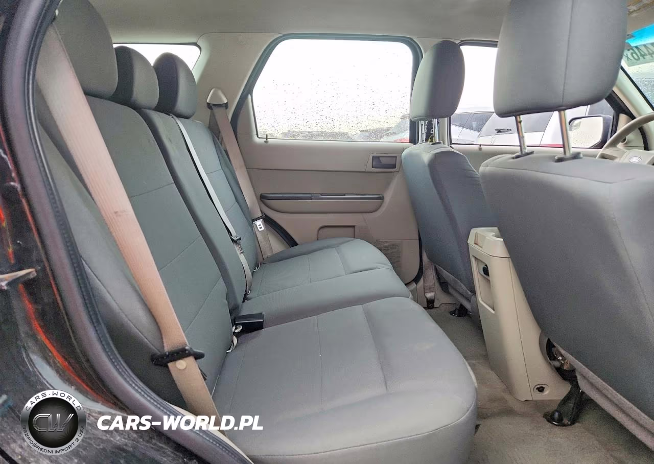 2010 Ford Escape Xls VIN:1FMCU9C76AKD17281 - 10