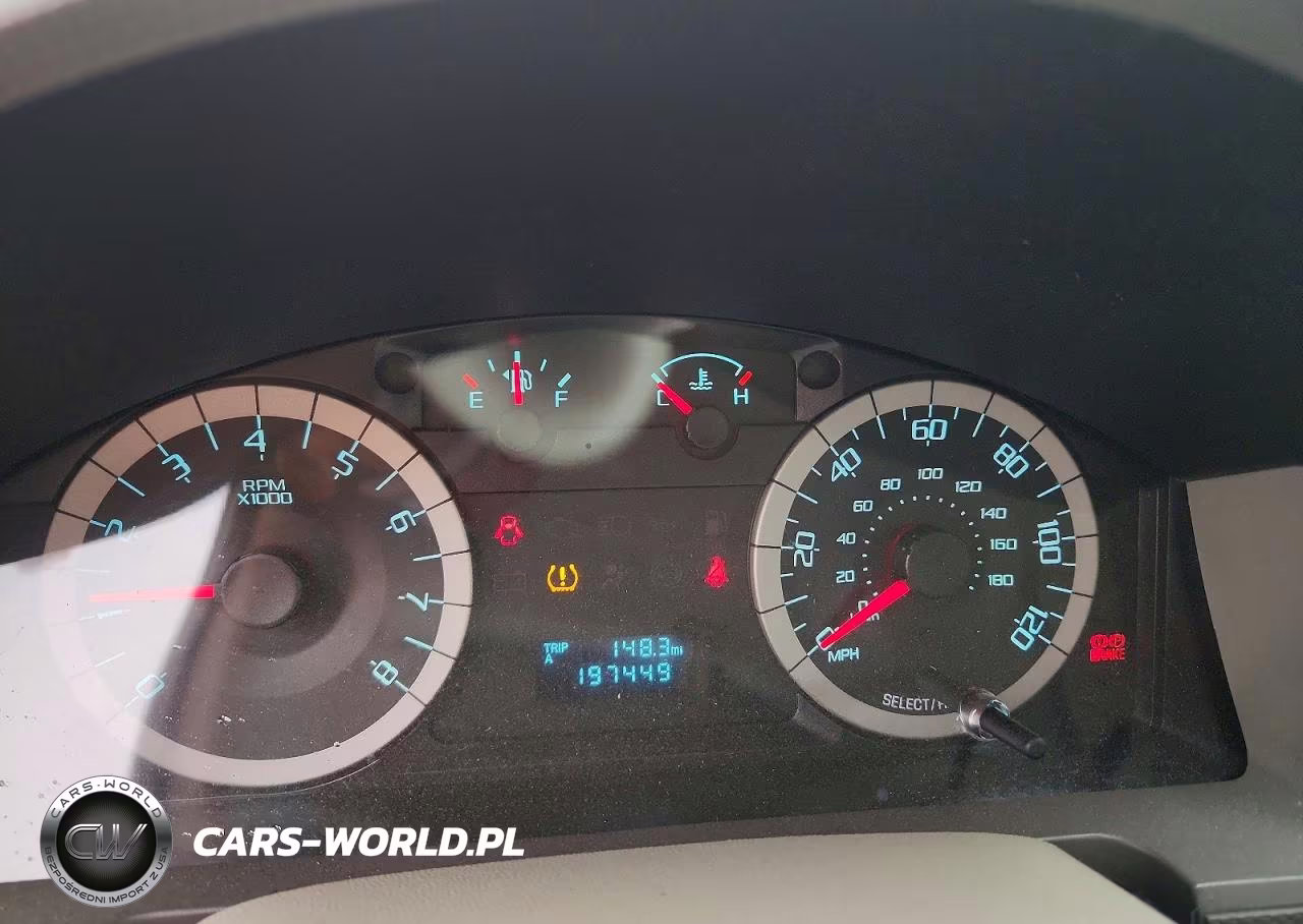 2010 Ford Escape Xls VIN:1FMCU9C76AKD17281 - 9