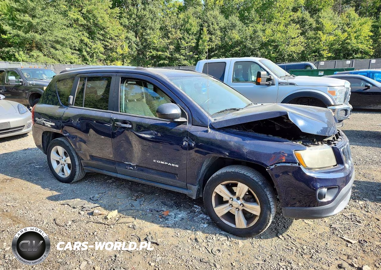 2016 Jeep Compass Sport VIN:1C4NJCBA4GD621643 - 4
