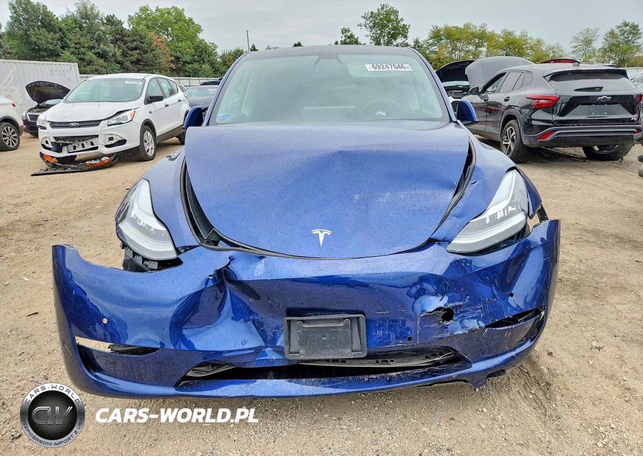 2022 Tesla Model Y VIN:7SAYGDEE3NF317583 - 5