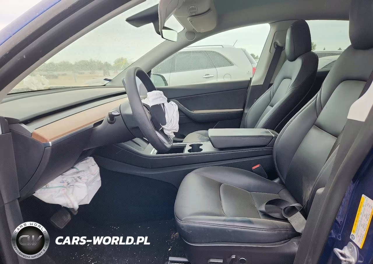 2022 Tesla Model Y VIN:7SAYGDEE3NF317583 - 7