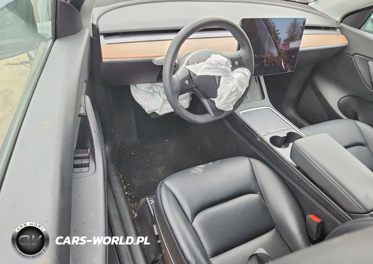 2022 Tesla Model Y VIN:7SAYGDEE3NF317583 - 8
