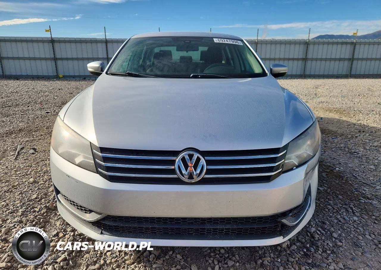 2014 Volkswagen Passat S VIN:1VWAS7A3XEC121119 - 5