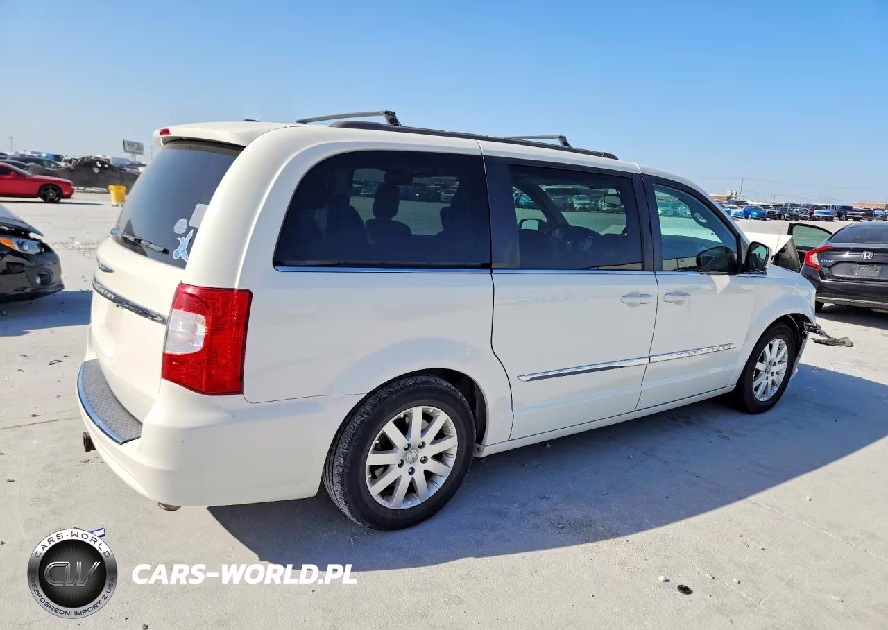 2013 Chrysler Town & Country Touring VIN:2C4RC1BG1DR539592 - 3